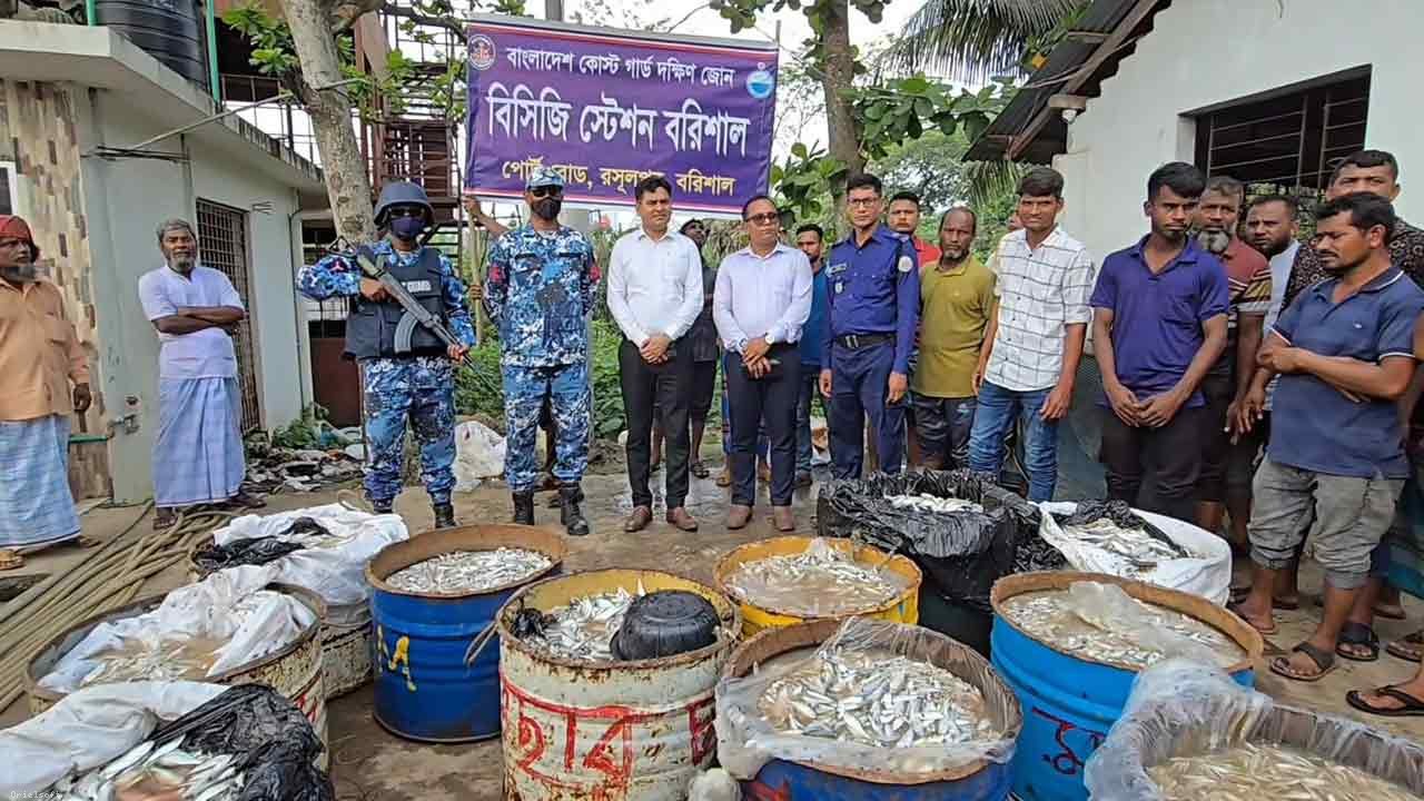 ঝালকাঠিতে ৪২ মণ জাটকা জব্দ