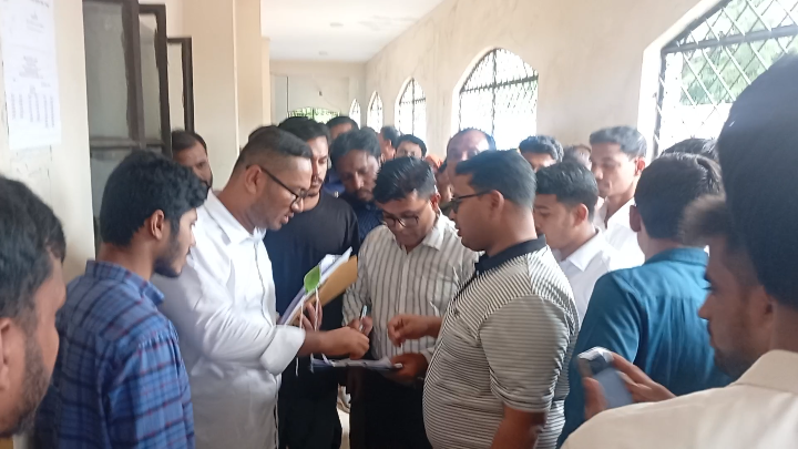 মহেশখালীতে ফ্যামিলি কার্ড শুমারির নিয়োগের চূড়ান্ত ফল প্রকাশ, শুরু হচ্ছে পরবর্তী কার্যক্রম