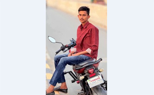 ডাম্পার গাড়ীর ধাক্কায় মোটরসাইকেল আরোহী ছাত্রদল নেতার মৃত্যু