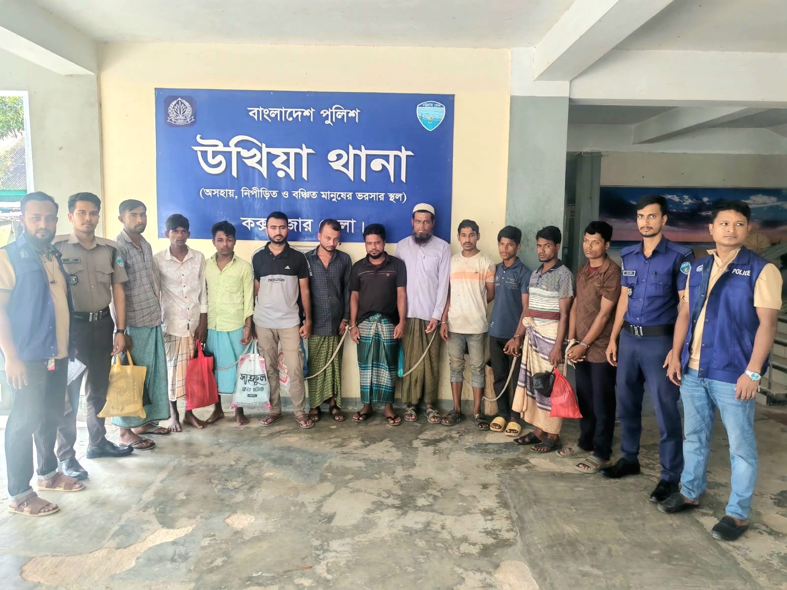 ইনানীতে টুপটুপ রিসোর্টের সহকারী ব্যবস্থাপকসহ উখিয়ায় গ্রেপ্তার ১১