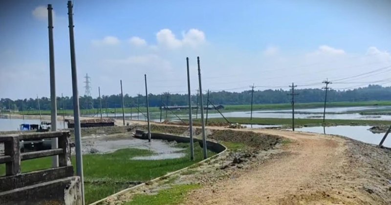 মহেশখালীতে ৫ বছরেও শেষ হয়নি সড়ক সংস্কারের কাজ